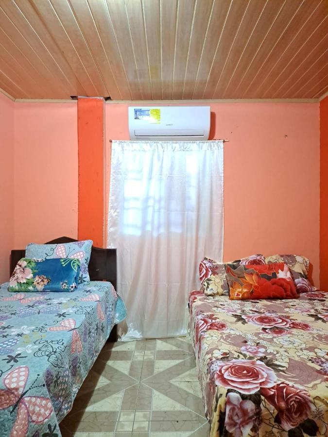 Hostal Familiar Noemi 다비드 외부 사진